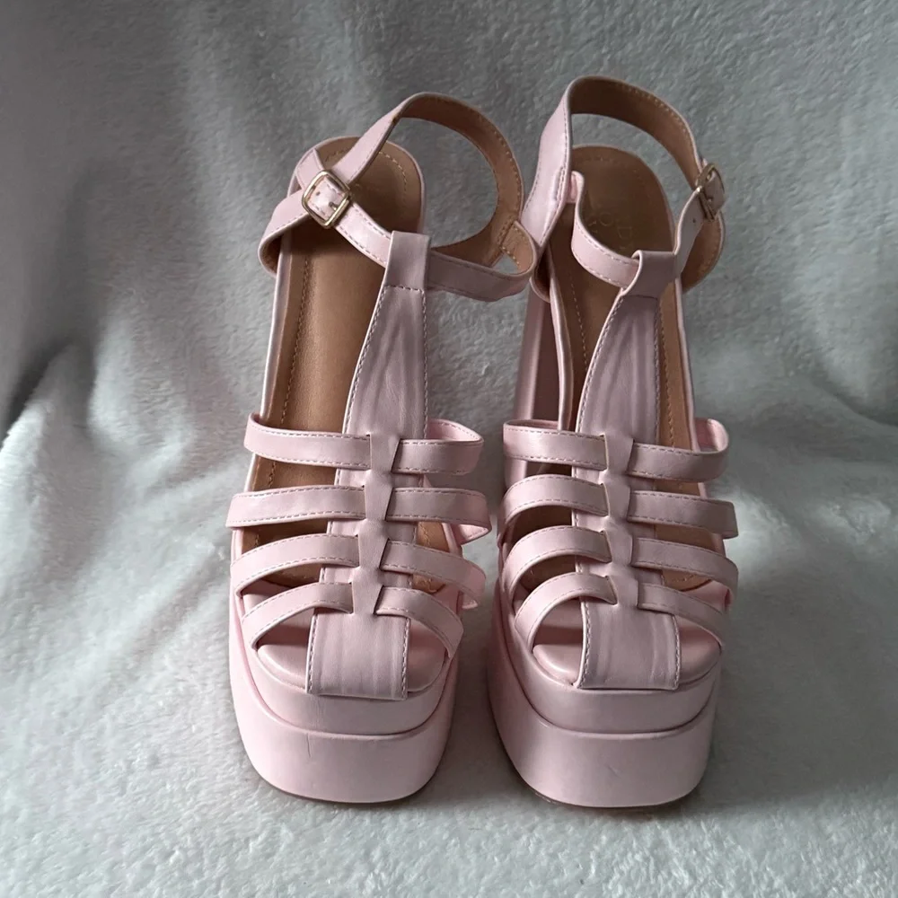 Lady GoDiva Elegant Pink Platform Heels Shoes Women’s Size 7 Hippie Y2K‎